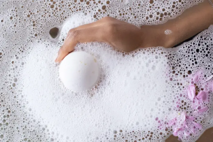 Бомбочки для ванной своими руками: ароматное удовольствие и забота о коже