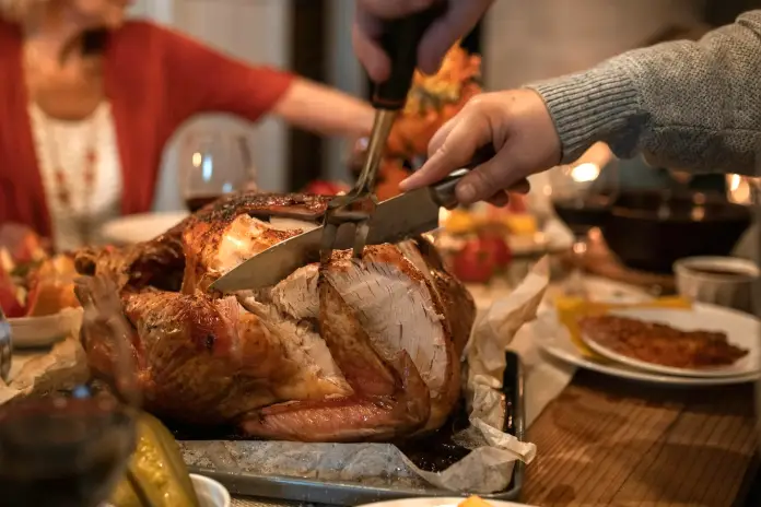 Праздники без вреда: последствия переедания