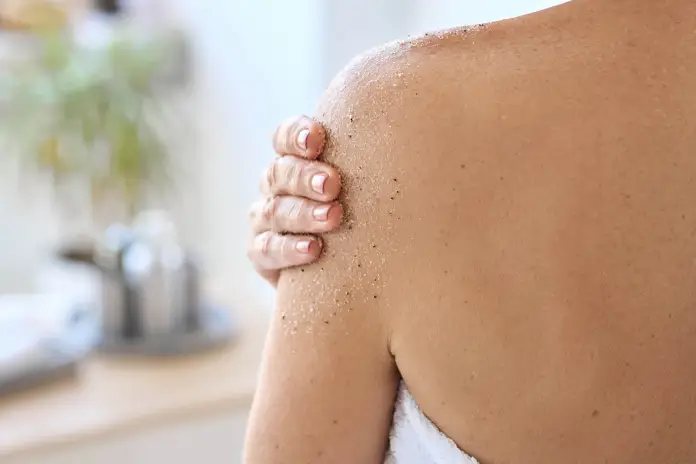 Нежный баланс заботы: как победить сухость кожи тела и вернуть комфорт