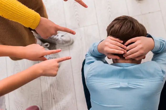 Остановите буллинг ребенка в школе: путь к безопасности