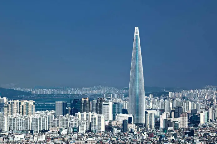 высокое здание в мире: Lotte World Tower, Южная Корея
