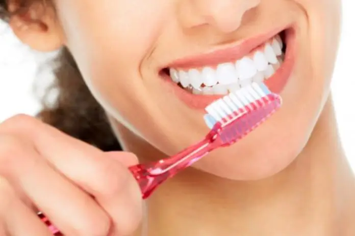 Лучшие зубные щетки: как выбрать свой вариант