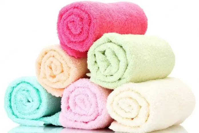 Почему полотенце не впитывает влагу: быстрые решения для мягкости