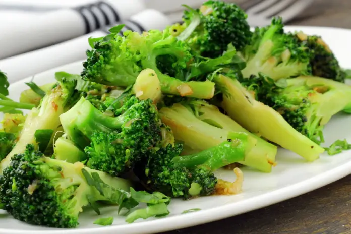 Красота и здоровье: польза брокколи для организма в каждом соцветии